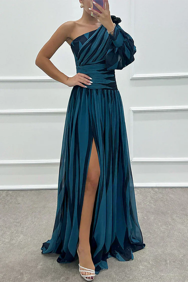 Hazel™ | Elegant Striped Maxi Dress with One Shoulder